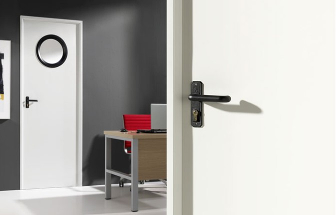 PUERTAS MULTIUSOS LACADAS ÁLVAREZ