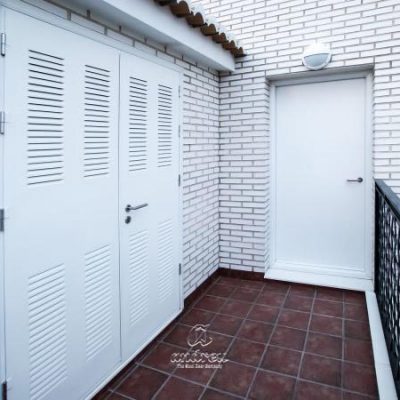 PUERTAS MULTIUSOS BATIENTES ANDREU