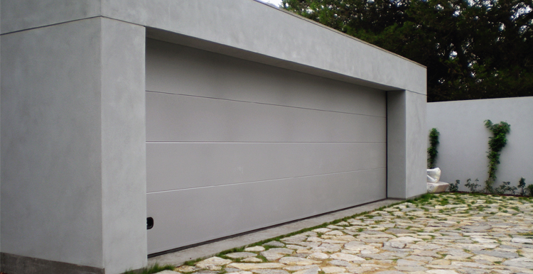 Puarta Automática de Garaje Seccional - LMPerfis